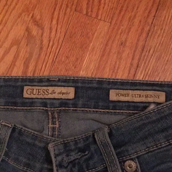 Size 25 guess jeans - Picture 3 of 6